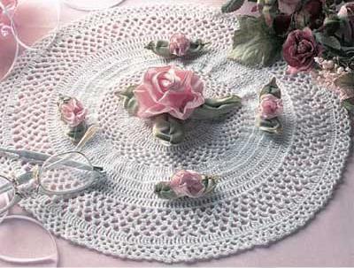 Granny Circle Placemats - the purl bee - Knitting Crochet Sewing