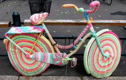 Yarn_bombing_bici