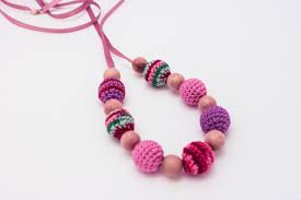 collana\_allattamento\_uncinetto