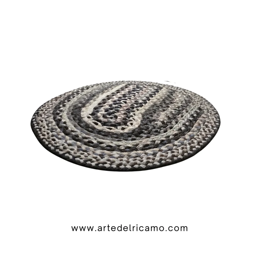 tappeto a treccia con cucitura