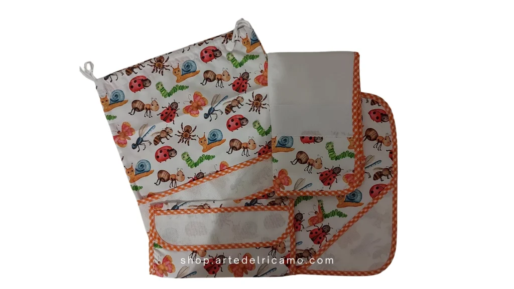 set asilo completo da personalizzare con motivi a punto croce